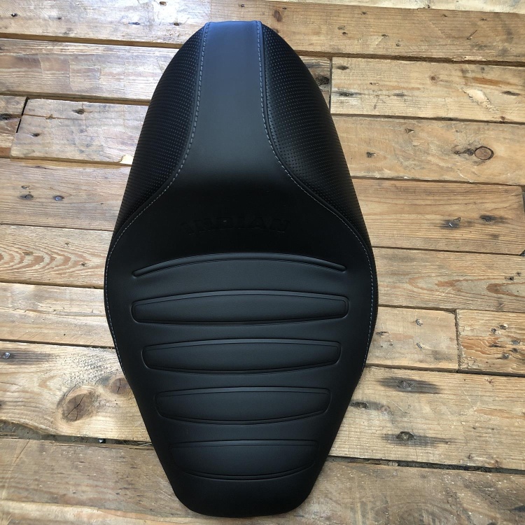 Indian Scout Bobber / Rogue Syndicate solo seat - black